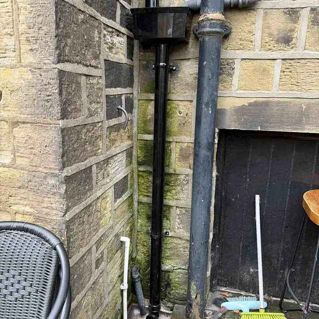 fall pipe fitting